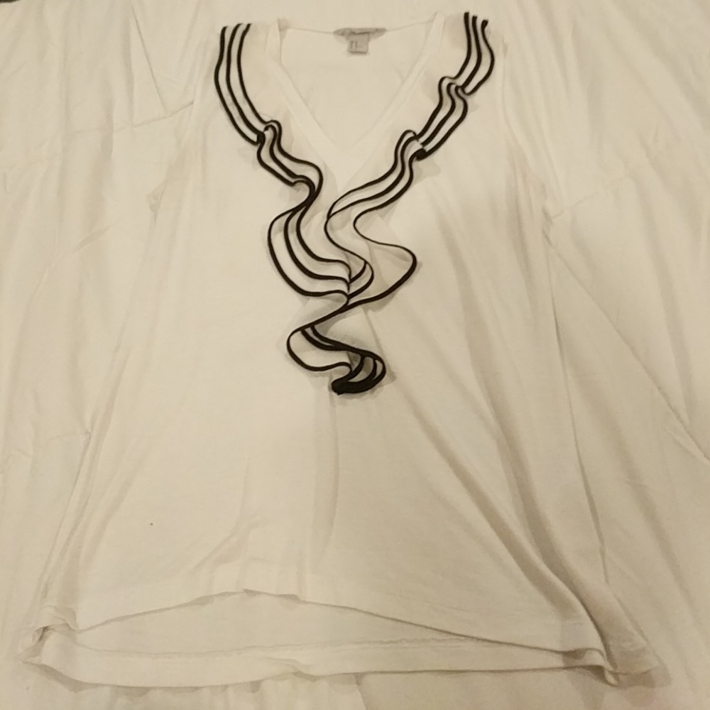 Blouse with ruffle
